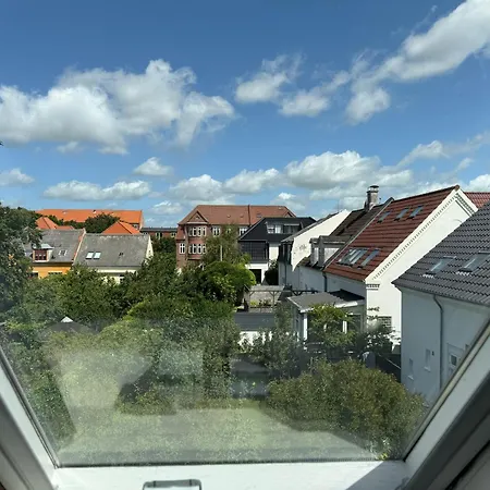 Апартаменты Penthouse In Townhouse Эсбьерг